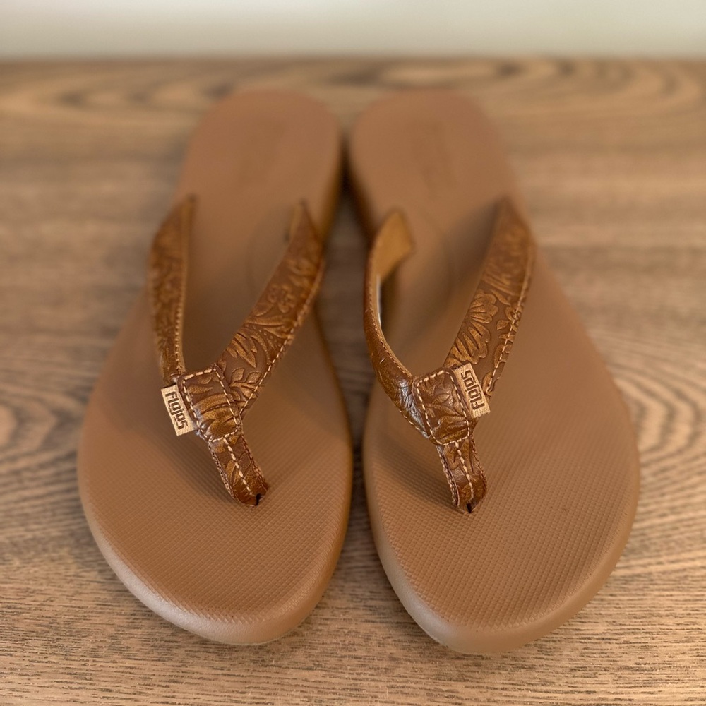 Flojos Women’s Brown Flip Flops